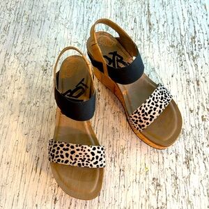OTBT Wedge Sandals Size 9